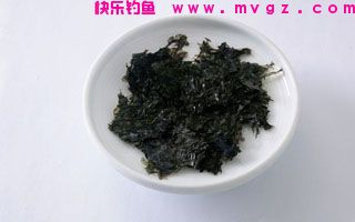 钓草鱼、鲤鱼的紫菜饵料使用技巧