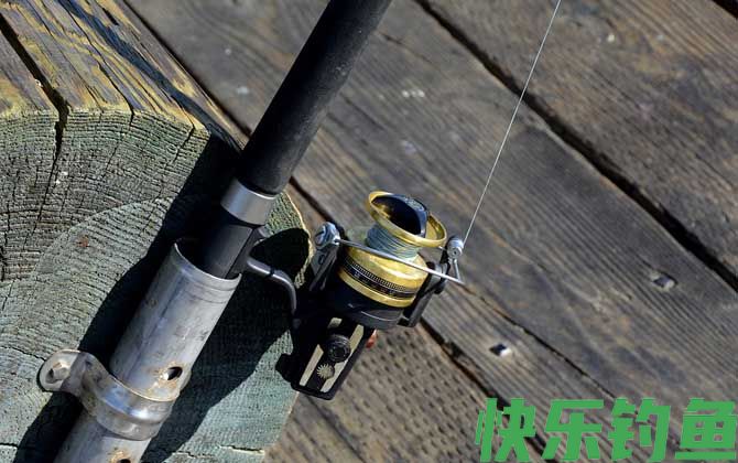 海钓如何抛竿