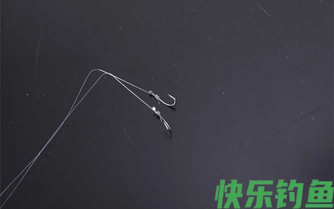 传统钓单钩还是双钩好？