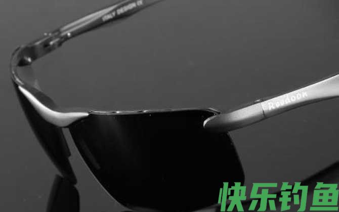 钓鱼眼镜什么牌子好