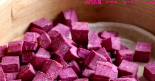 它才是钓鲤鱼的最佳天然饵，诱钓结合上鱼快