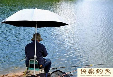 野外钓鱼，青鱼和草鱼的用饵与打窝，有哪些方法？