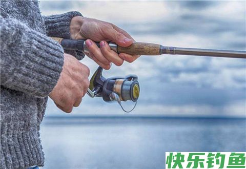 冬天鲫鱼爱吃啥？饵料这样用最靠谱
