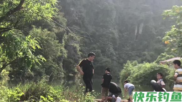 初夏钓鳊鱼的实用技巧，效果杠杠的！